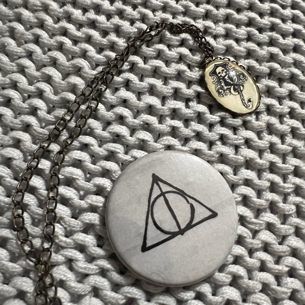 Harry potter pack - necklace and pin
